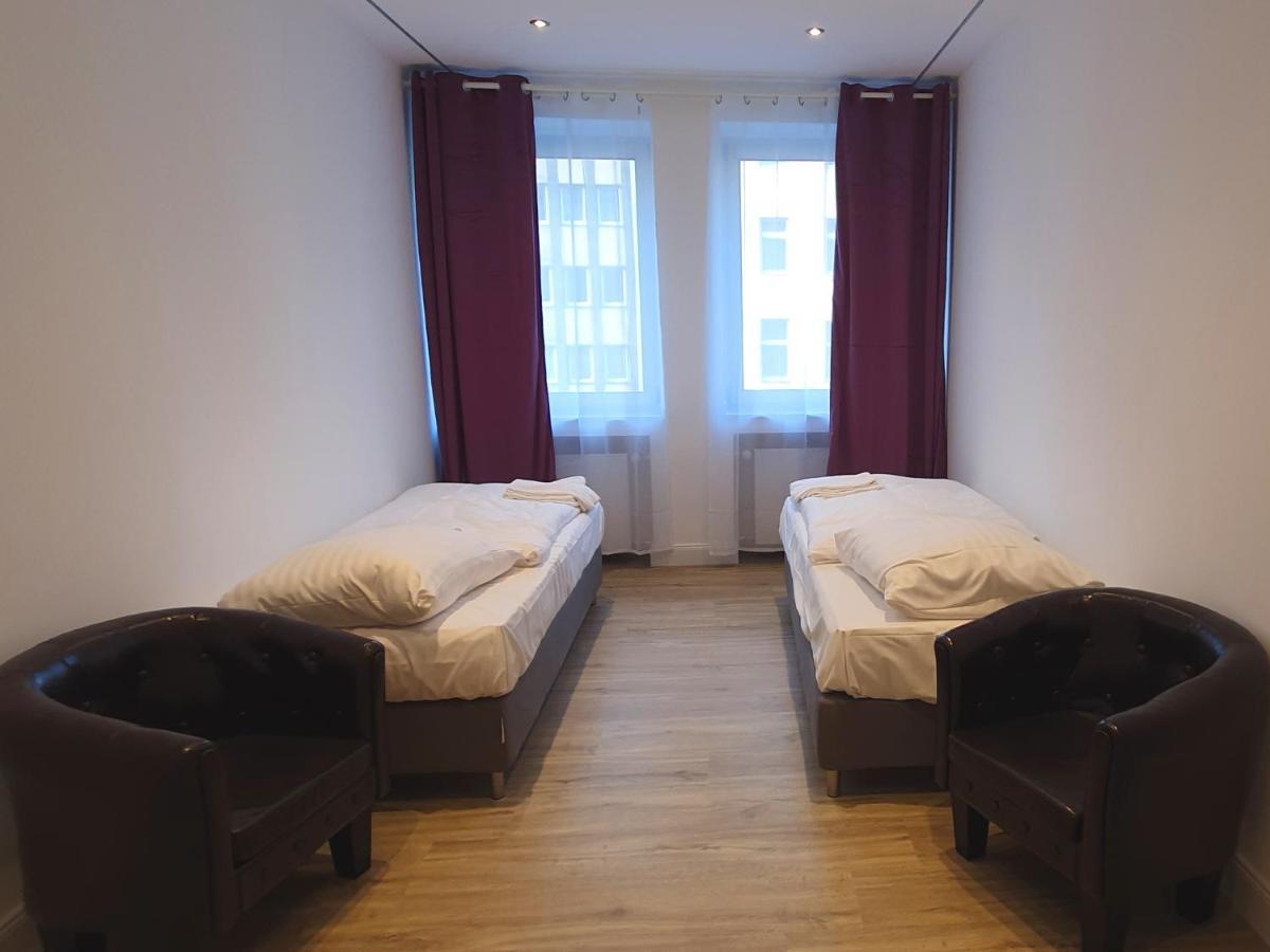 Graf-Adolflux Apartment Dusseldorf Bagian luar foto