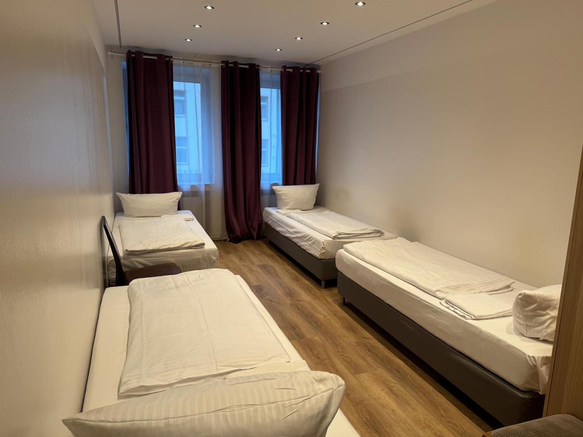 Graf-Adolflux Apartment Dusseldorf Bagian luar foto