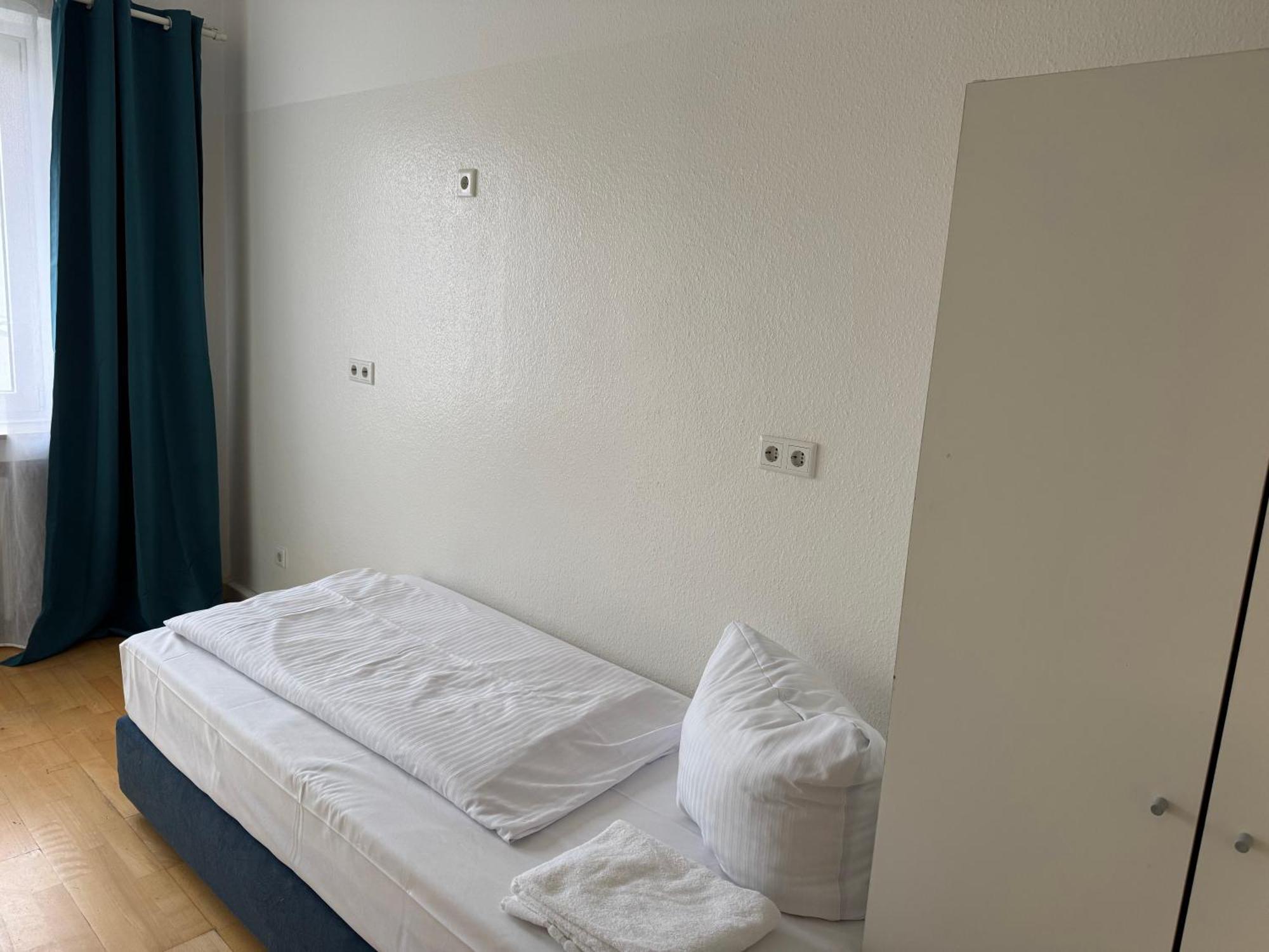 Graf-Adolflux Apartment Dusseldorf Bagian luar foto