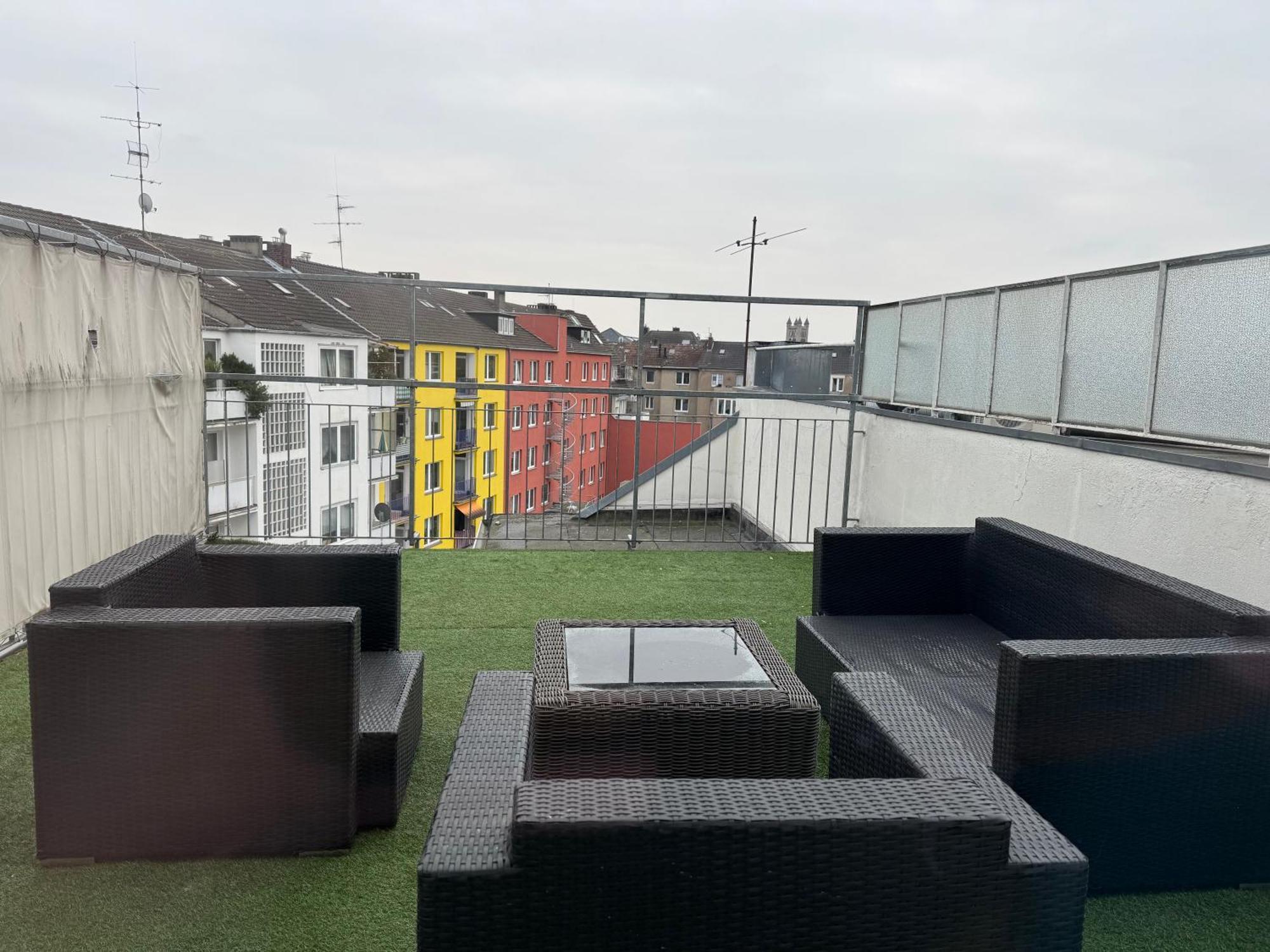 Graf-Adolflux Apartment Dusseldorf Bagian luar foto