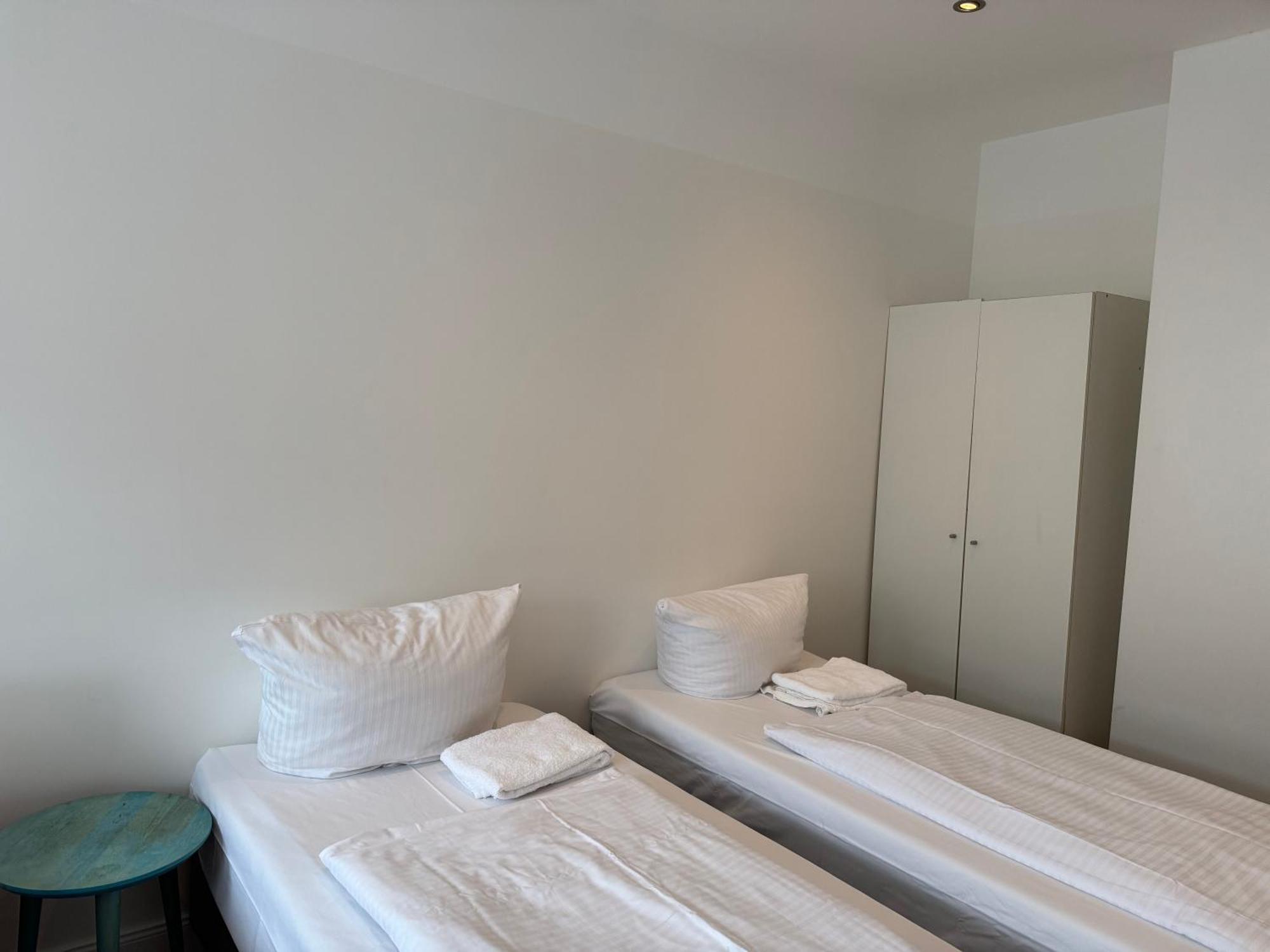 Graf-Adolflux Apartment Dusseldorf Bagian luar foto